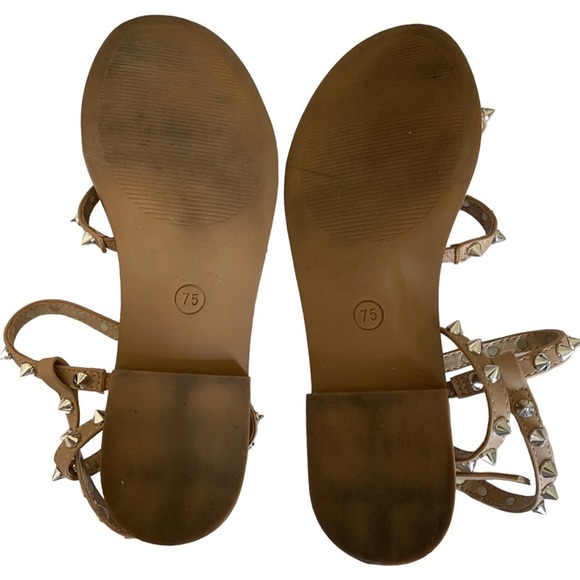 Steve Madden | 7.5 studded silver and tan sandals gladiator style - Picture 4 of 6